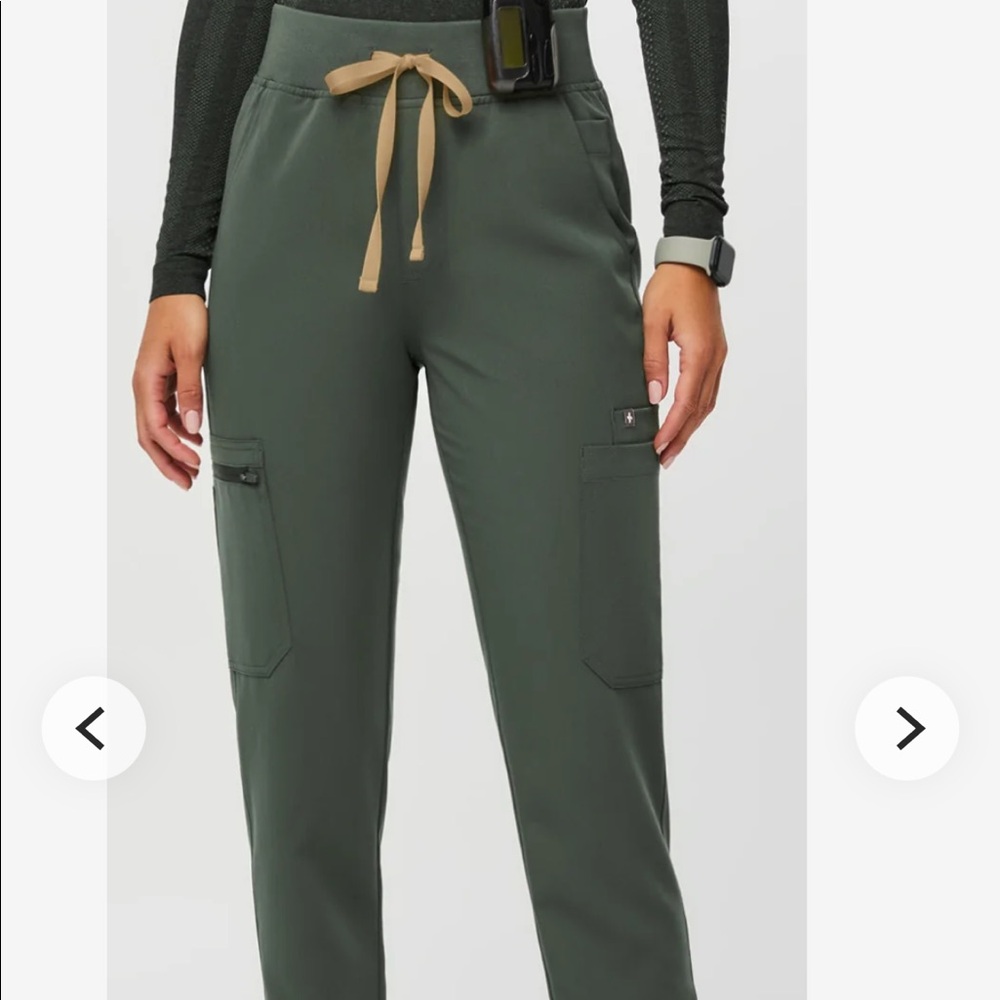 High waisted Yola Scrub Pants